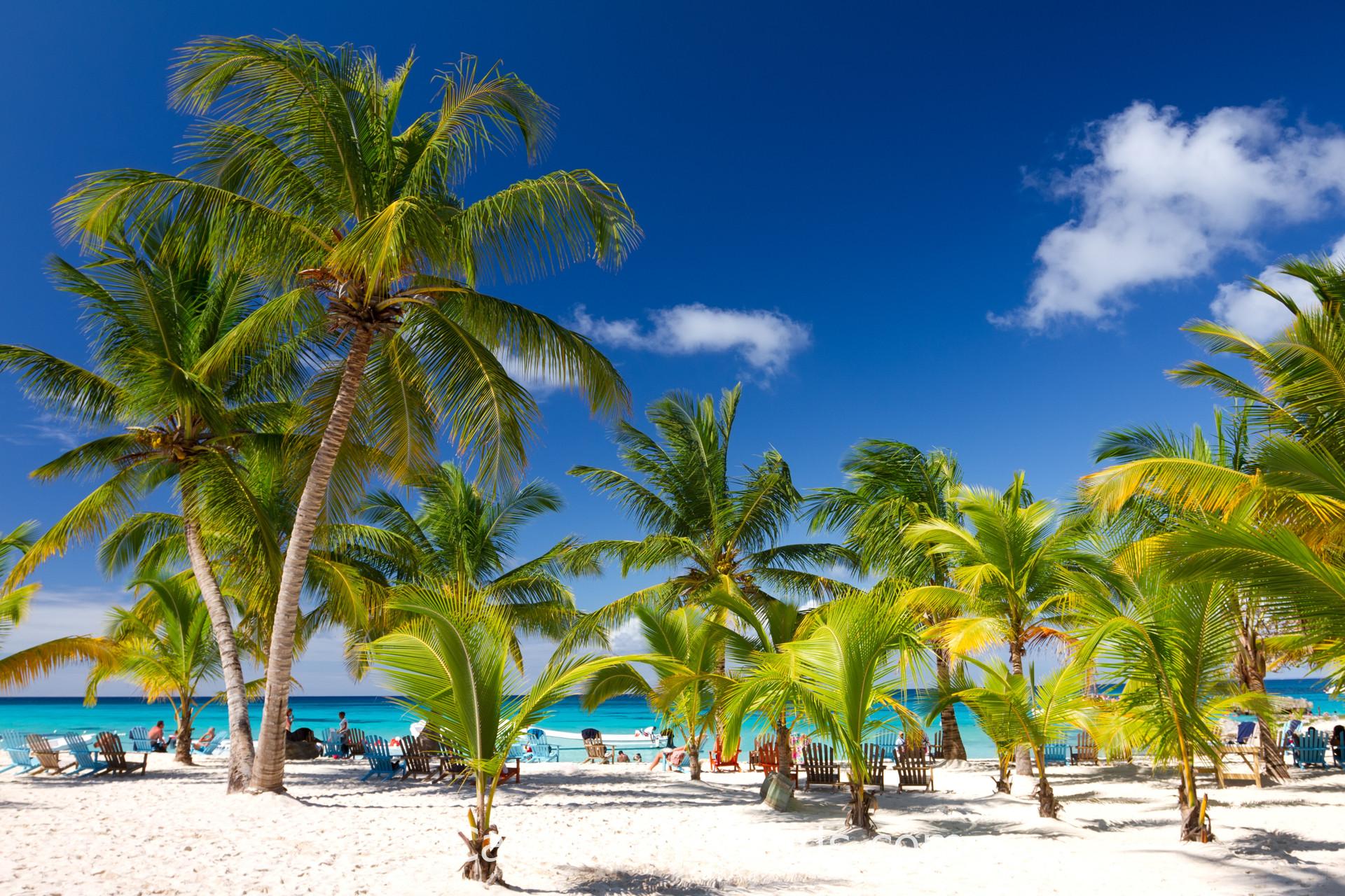 https://www.caribbeanislands.com/images/dominican-republic.jpg